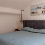 Casa Eleonora Vista Mare Porto Di Oneglia Apartamento Imperia